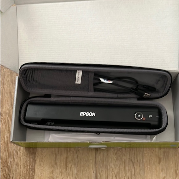 Epson Portable Color Document Scanner - Picture 2 of 2